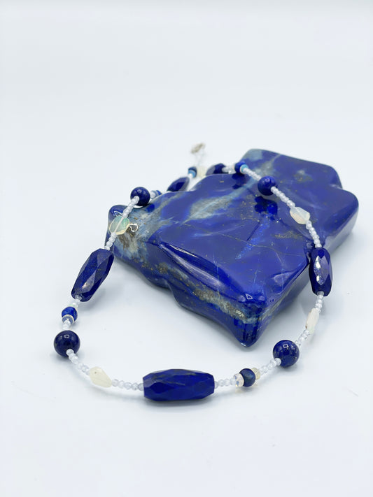 Lapislazuli mit Opal Halskette