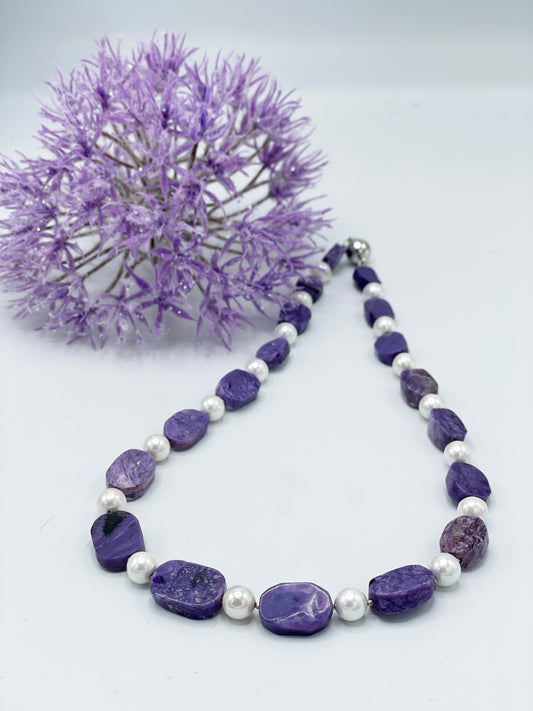 Charoit und Perle Halskette